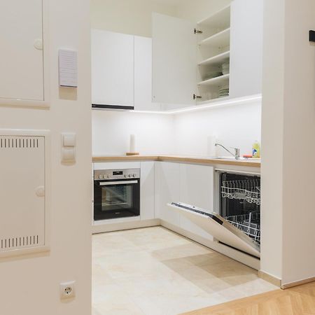 וינה Brand Cozy Apartment מראה חיצוני תמונה