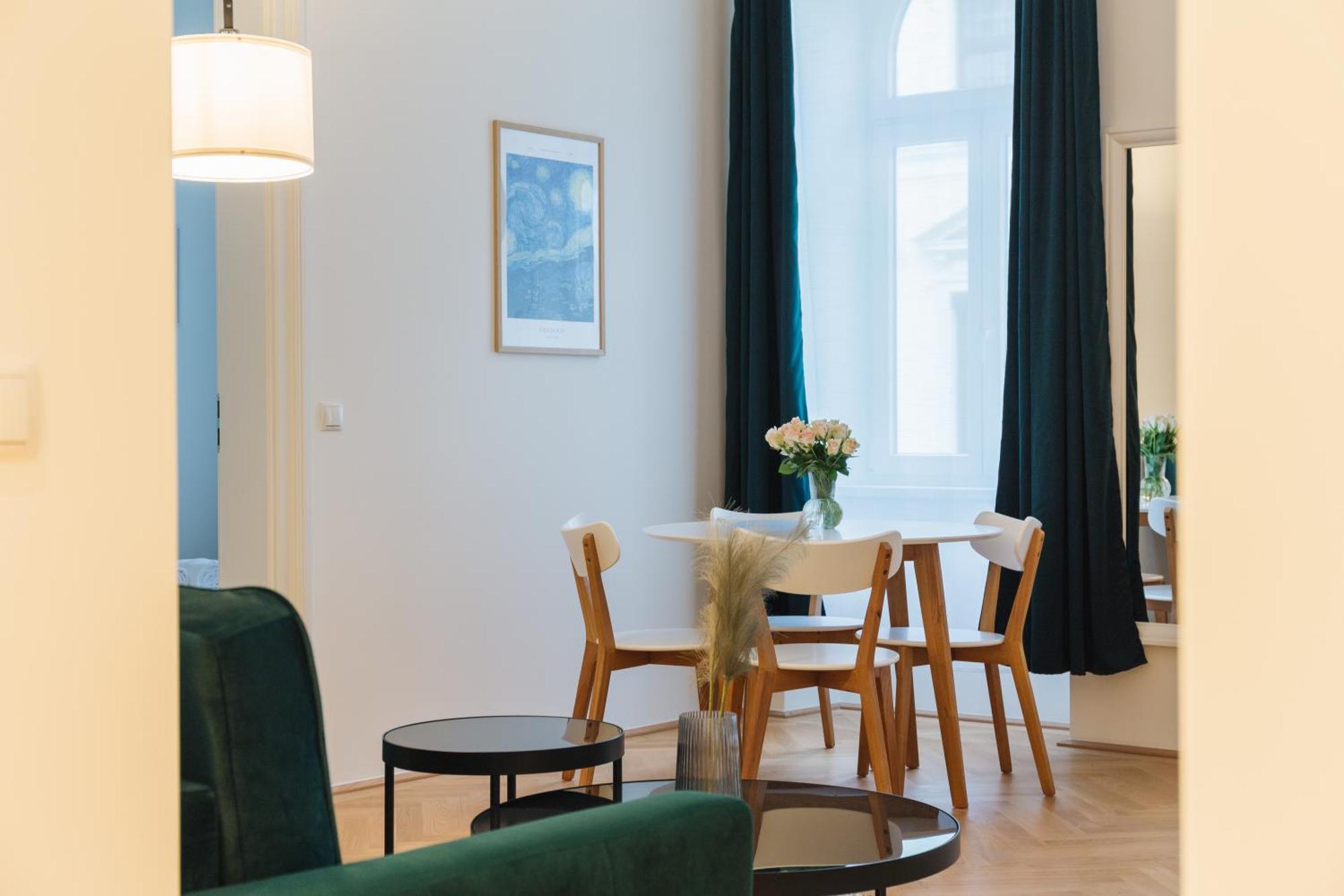וינה Brand Cozy Apartment מראה חיצוני תמונה